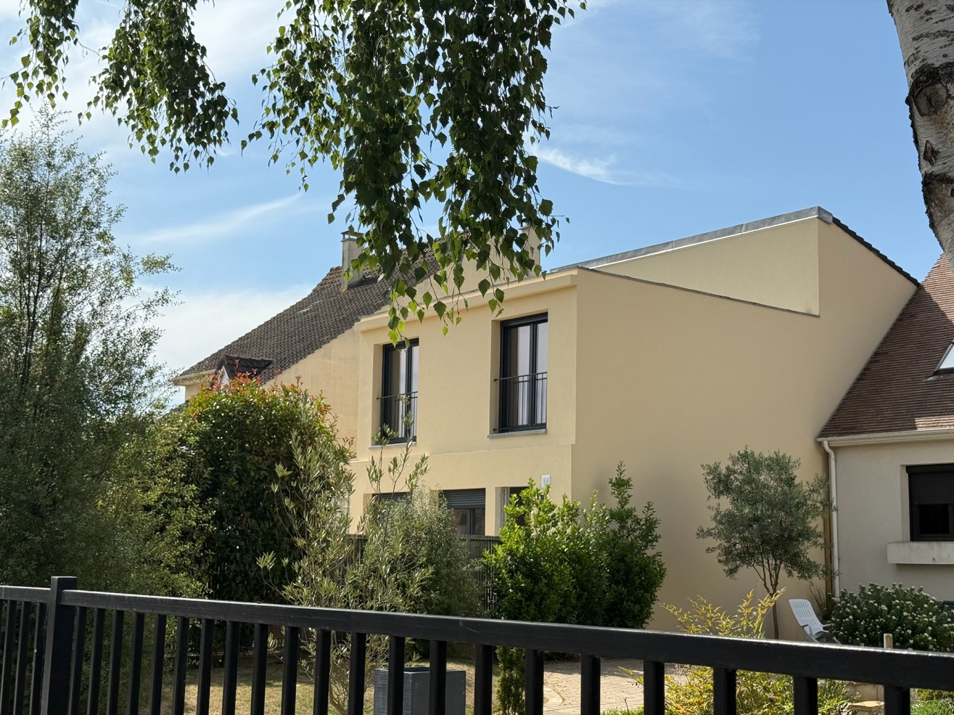 Construction neuve de trois maisons individuelles