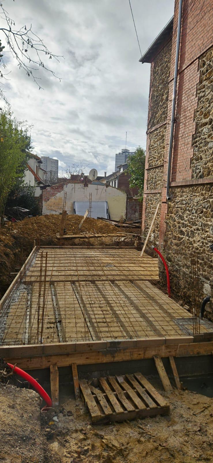 Extension contemporaine d’une maison en Île-de-France